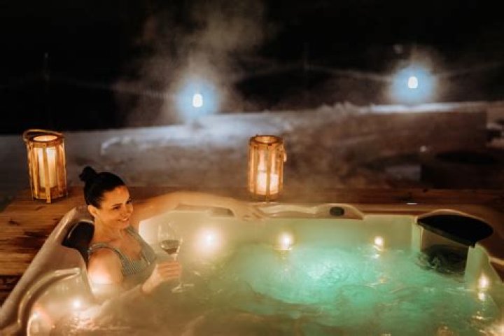 Can you get electrocuted in an inflatable hot tub?