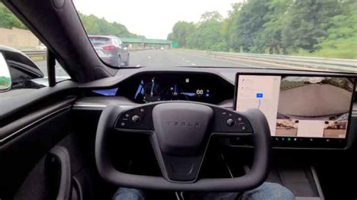Do all Teslas have lane assist?