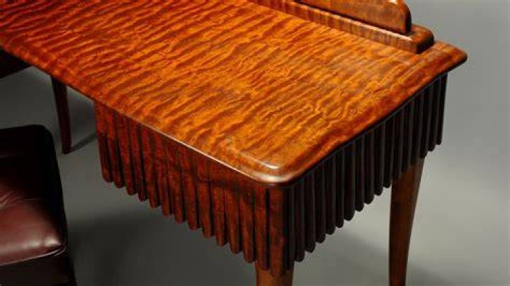 What is quilted mahogany?