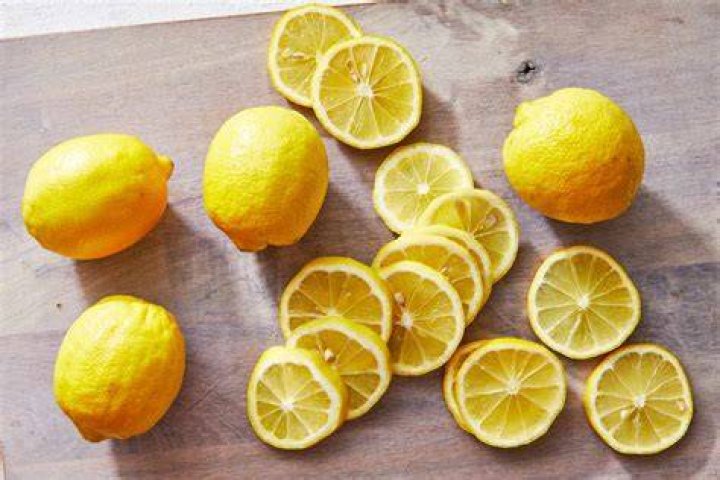 Why do you put 9 lemons in a bowl?